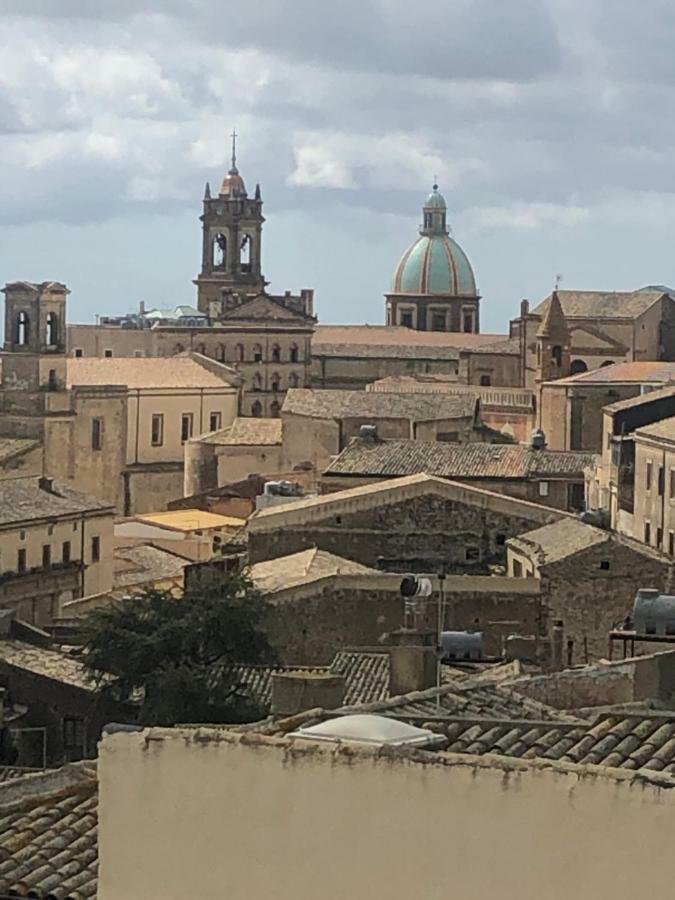 San Giorgio Rooms Caltagirone Eksteriør billede